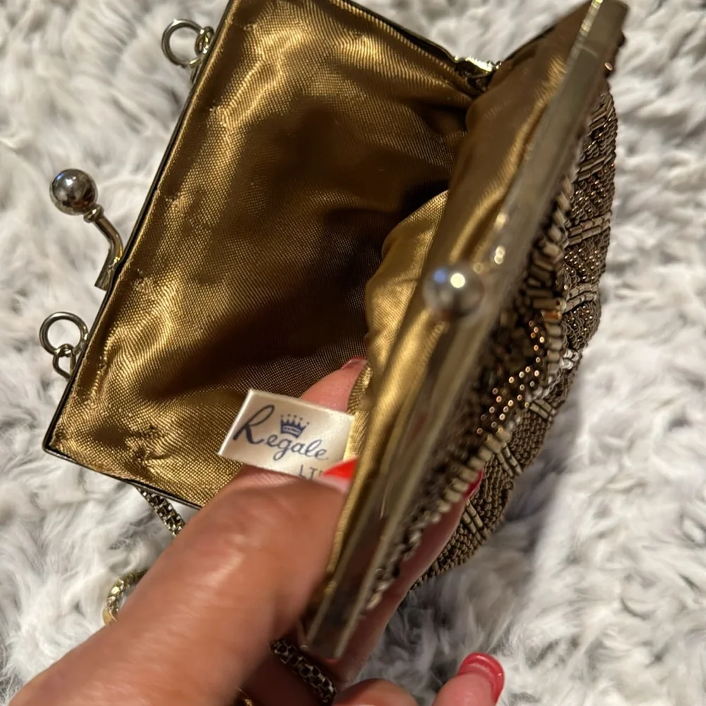 La Regale Vintage Sequin Evening Bag With Chain Strap - Picture 10 of 10